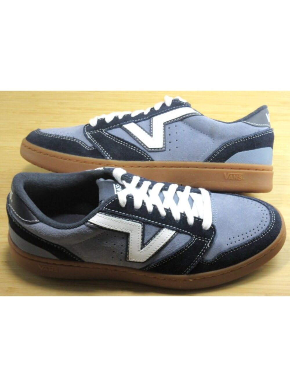 Vans Men's Lowland 2.0 Navy Blue White Gum Bottom Skate Shoes Size 9.5 NEW